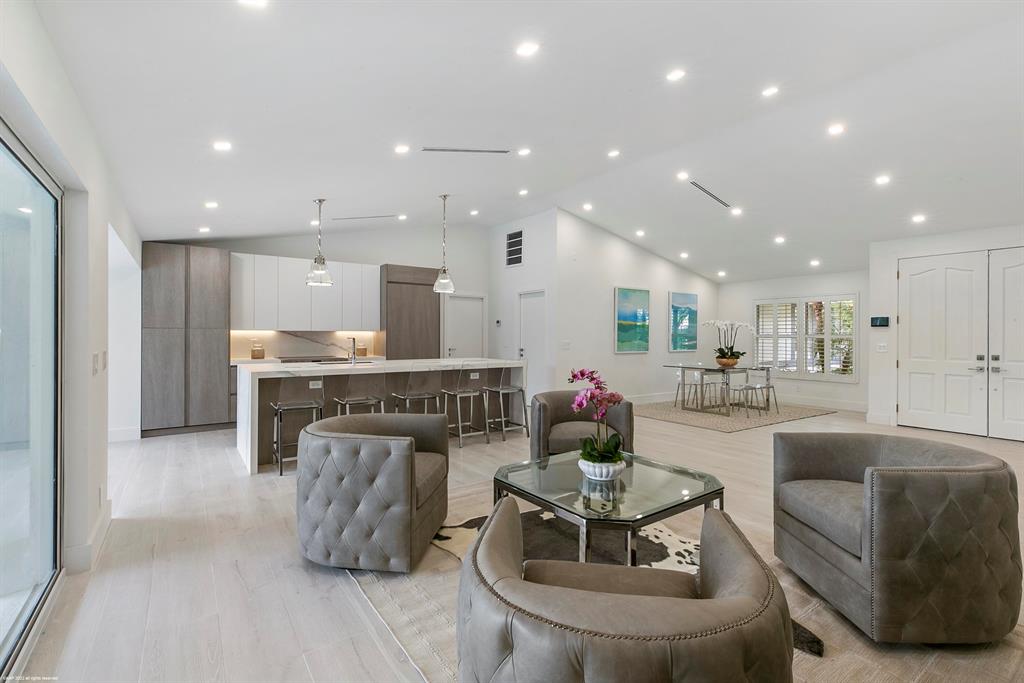 PADDOCK PARK 2 OF WELLING - Residential