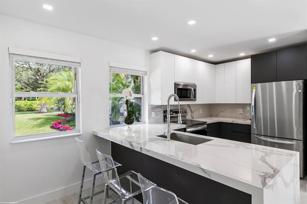 PADDOCK PARK 2 OF WELLING - Residential