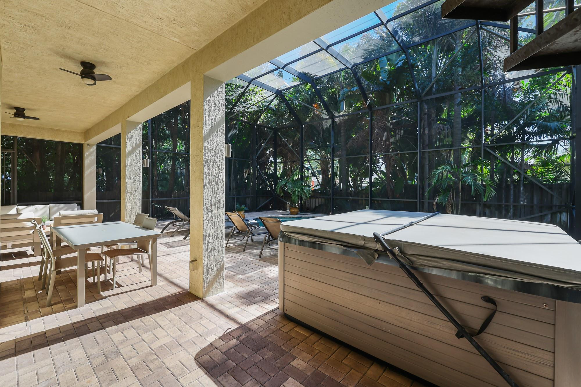 Petite - Residential