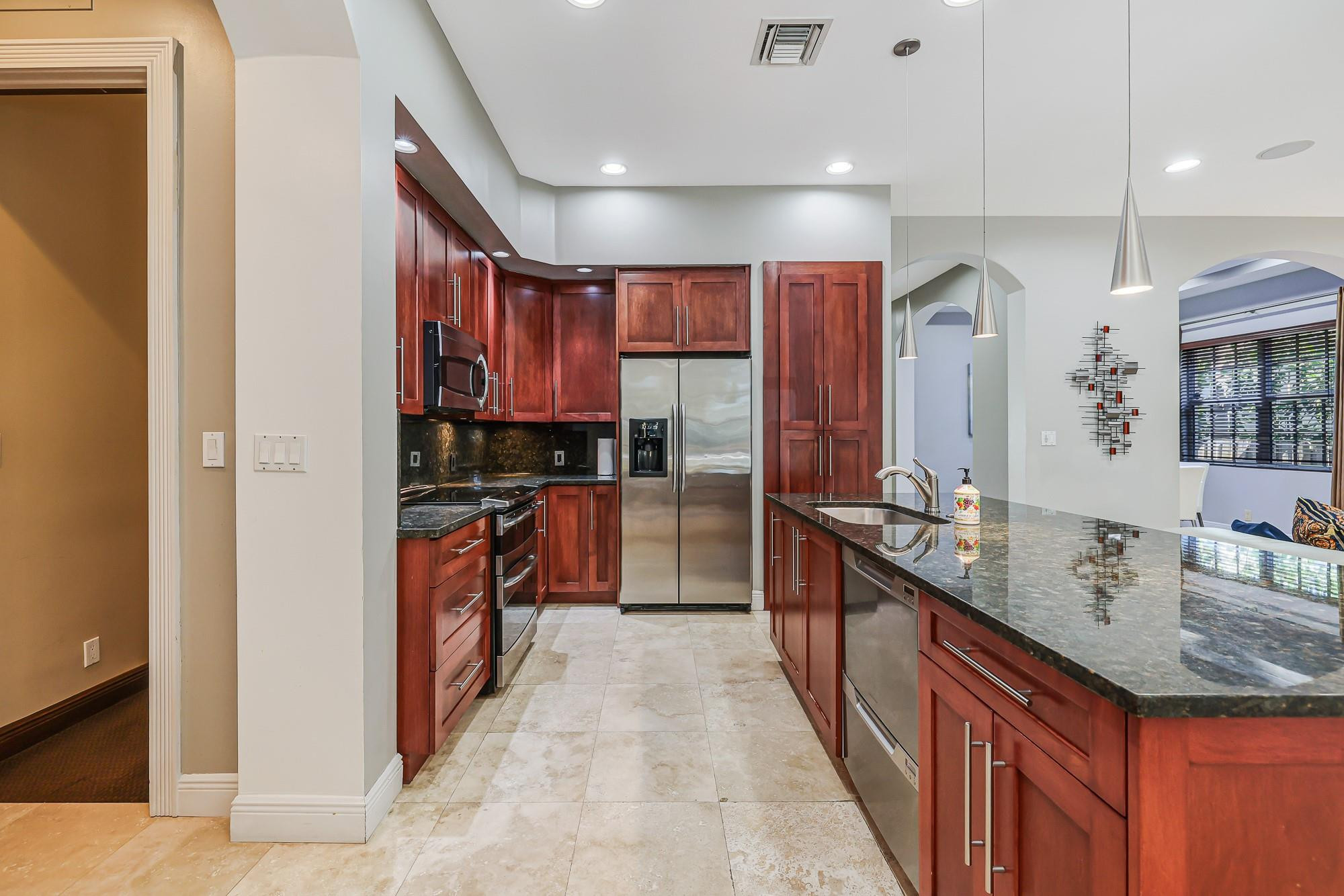 Petite - Residential