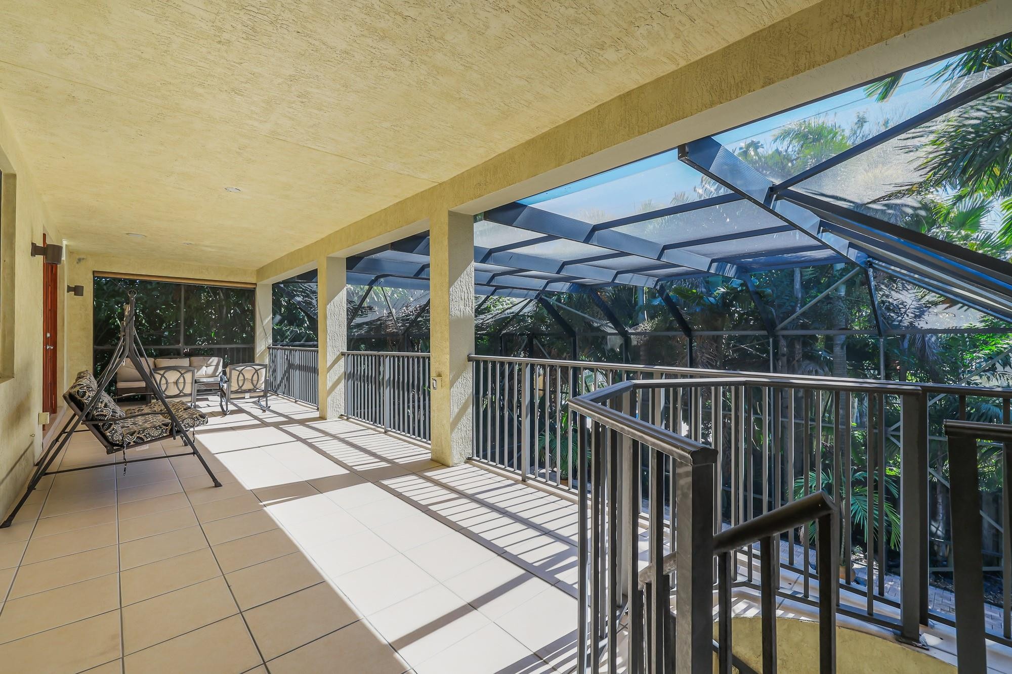 Petite - Residential