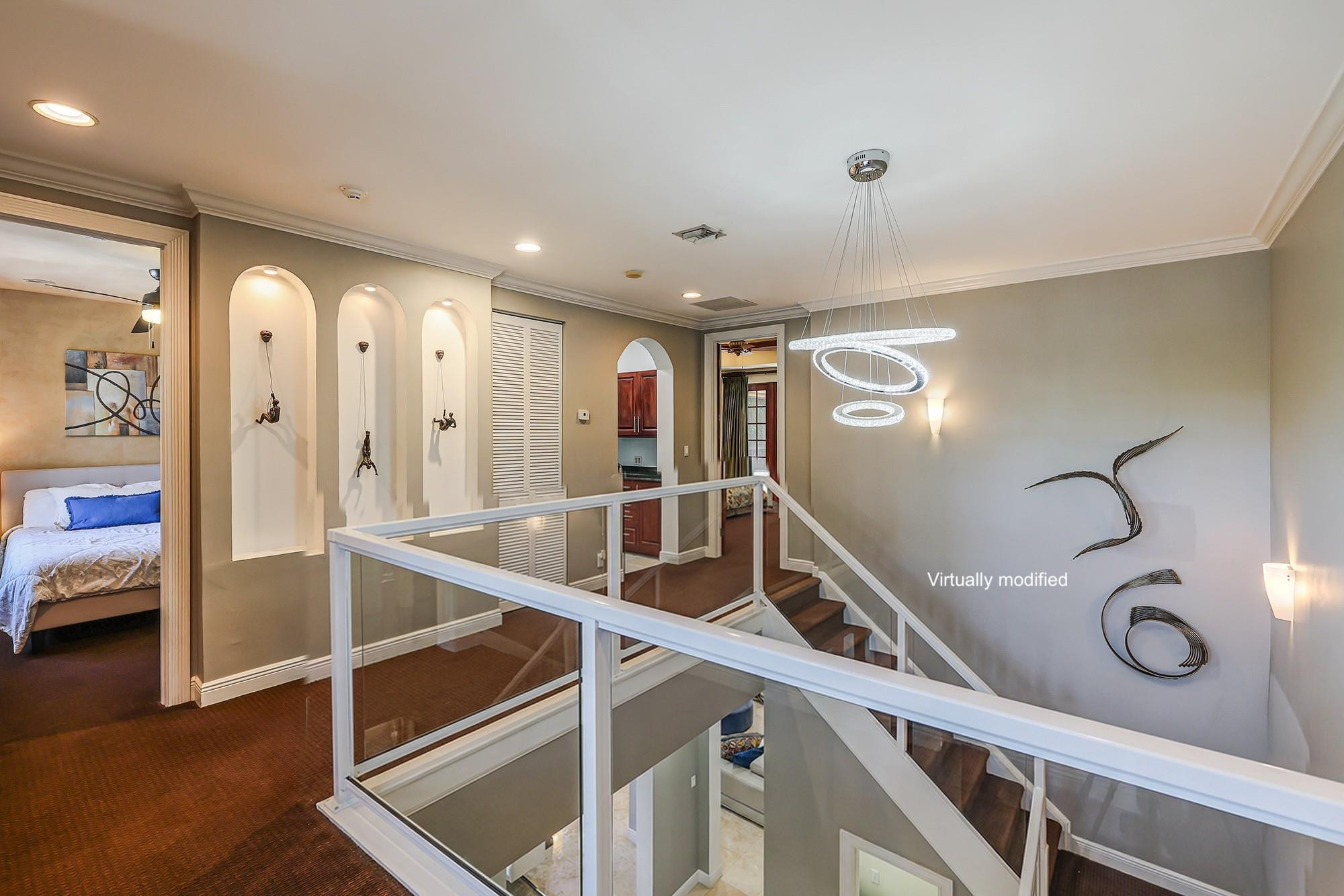 Petite - Residential