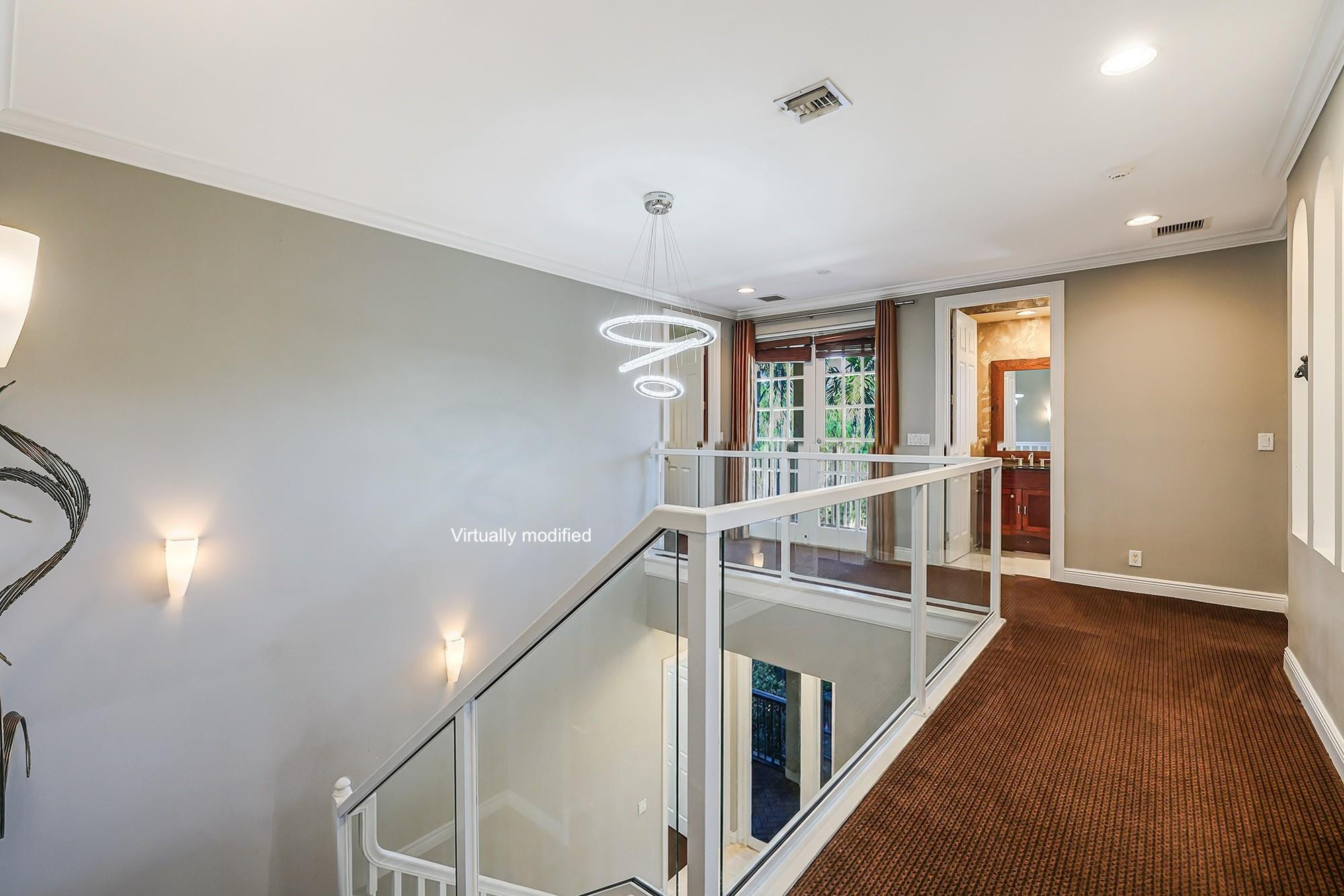 Petite - Residential