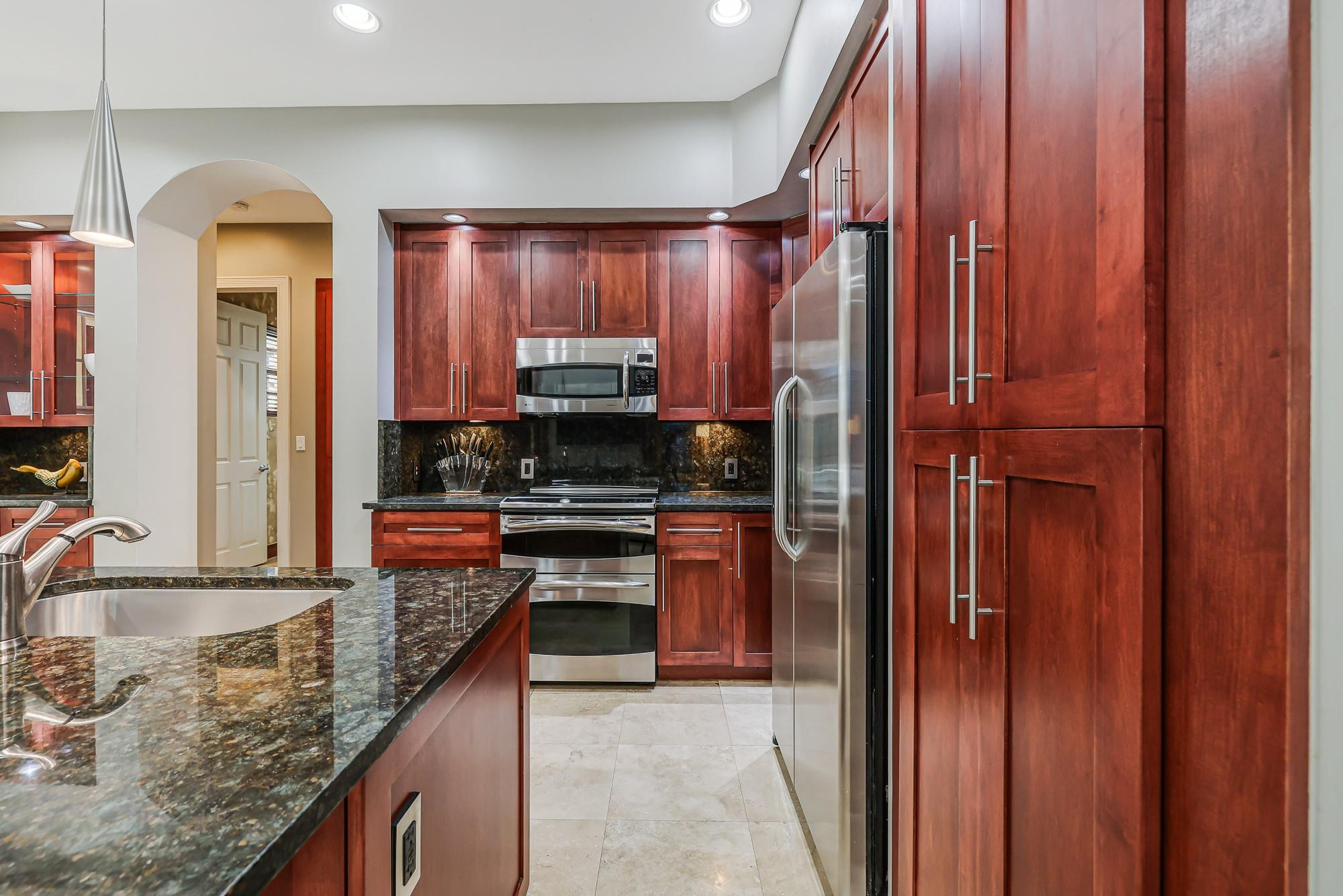 Petite - Residential