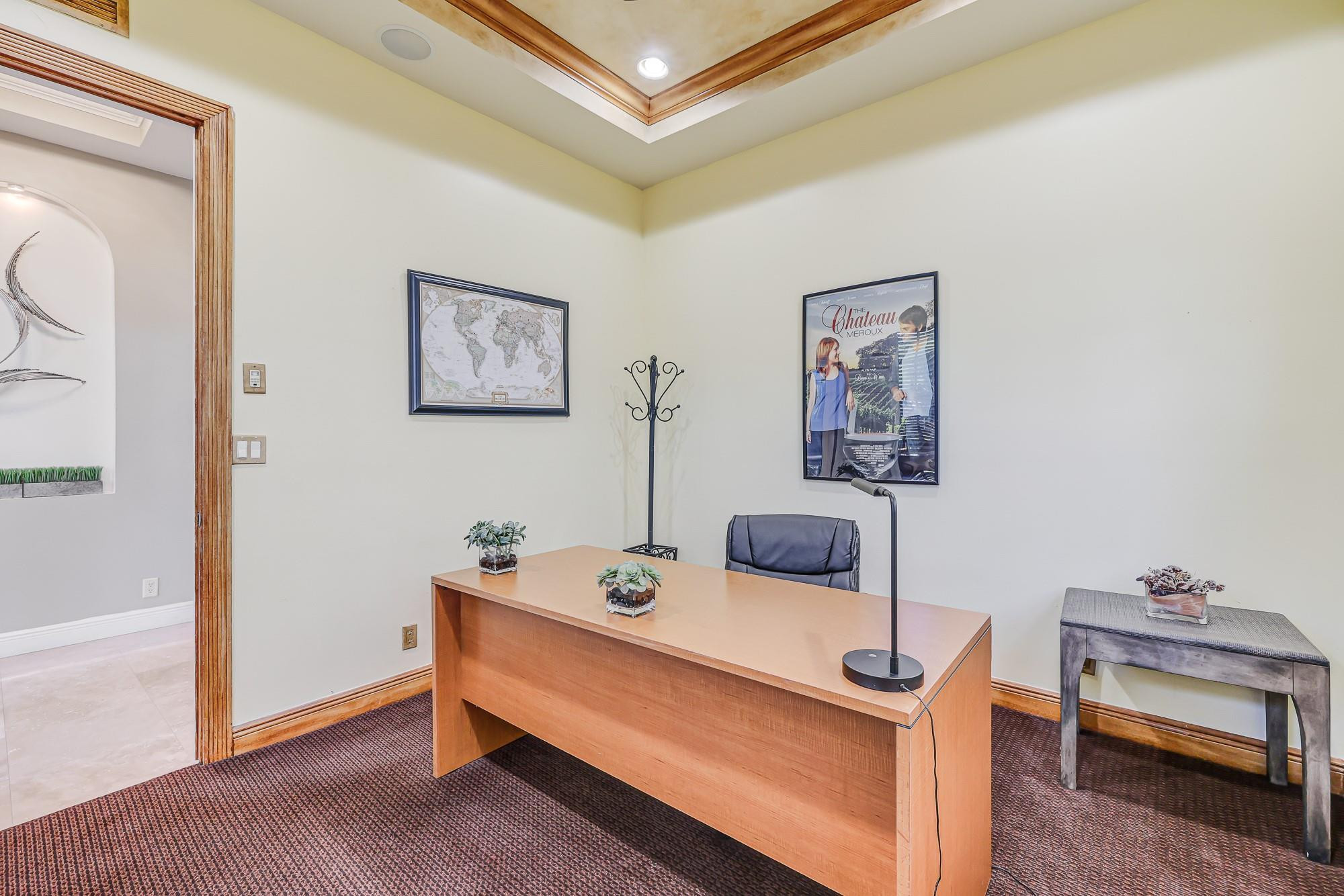 Petite - Residential