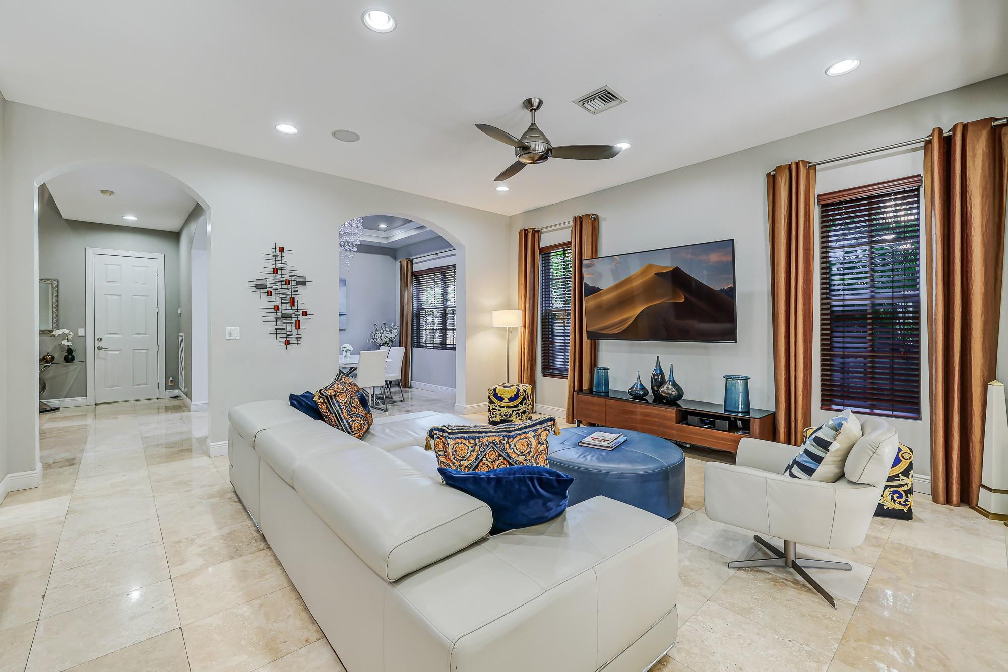 Petite - Residential