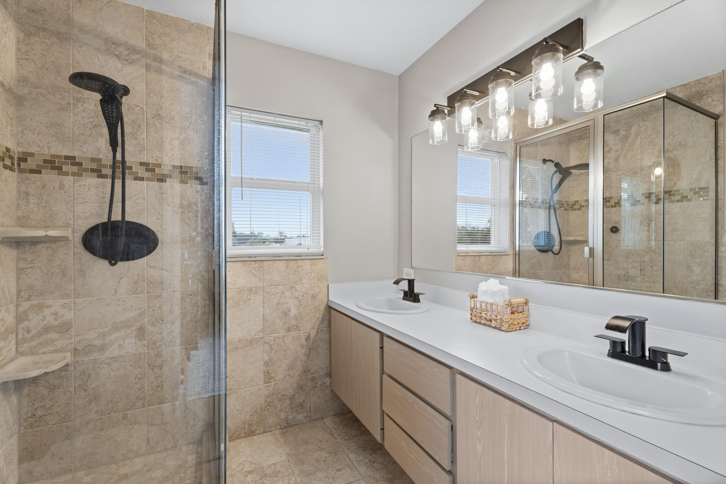 STAMFORD AT SUNSET TRACE - Residential