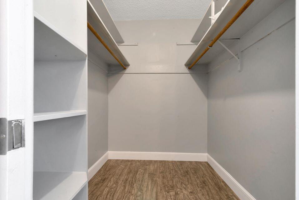 TOWNSITE APTS XV CONDO - Residential Lease