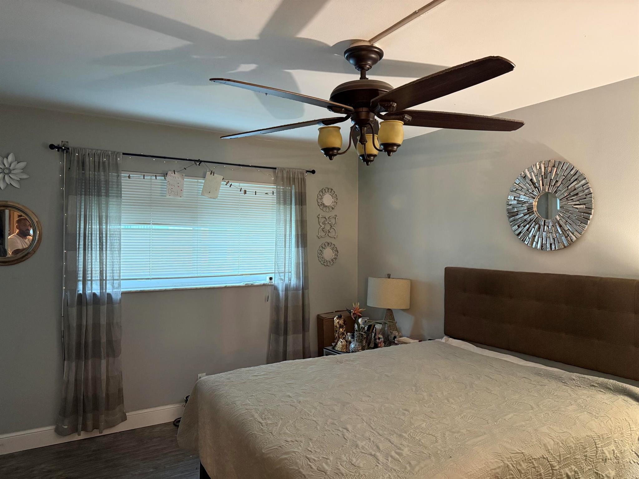 TOWNSITE APTS XV CONDO - Residential Lease