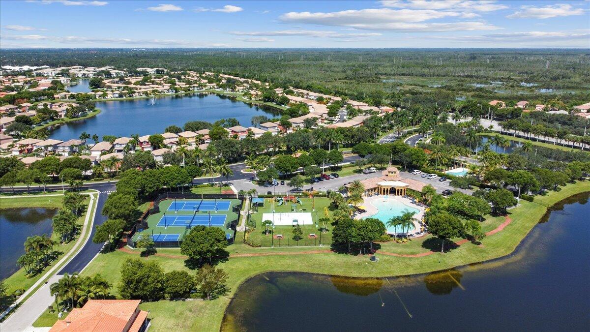 RENAISSANCE - Residential