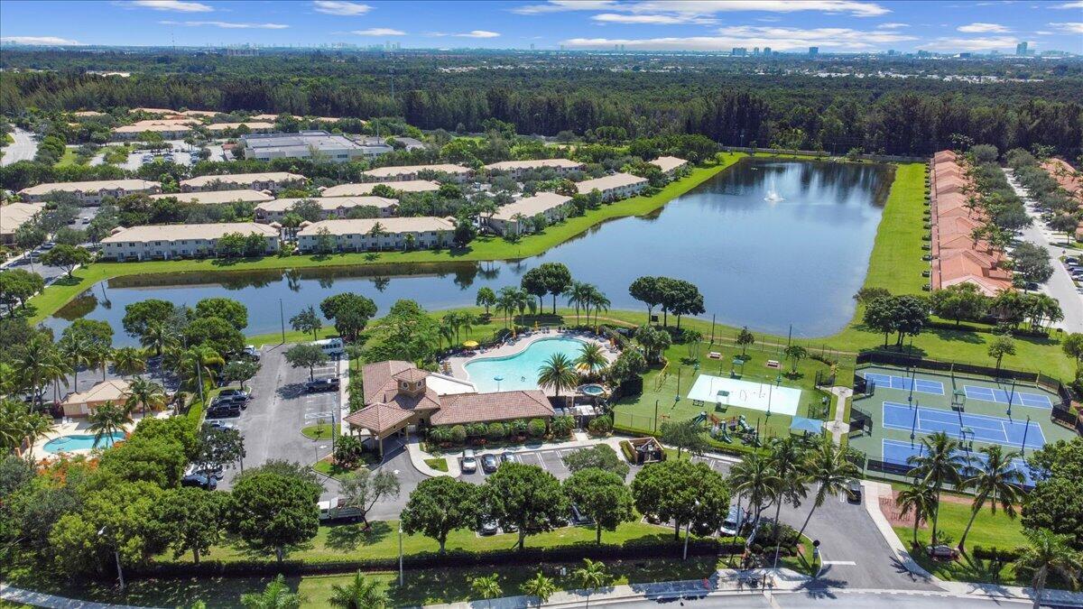 RENAISSANCE - Residential