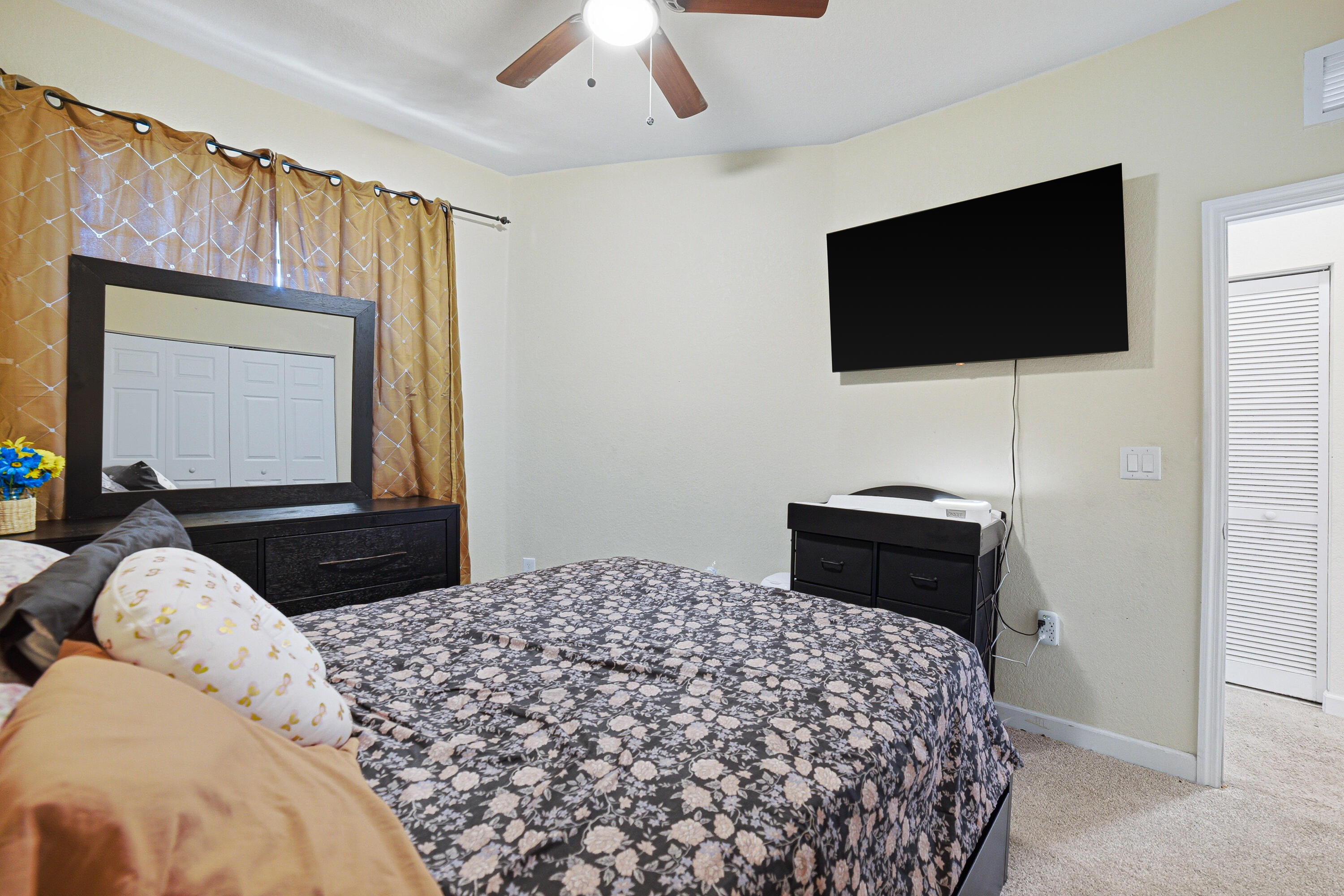 CHELSEA PLACE - Residential