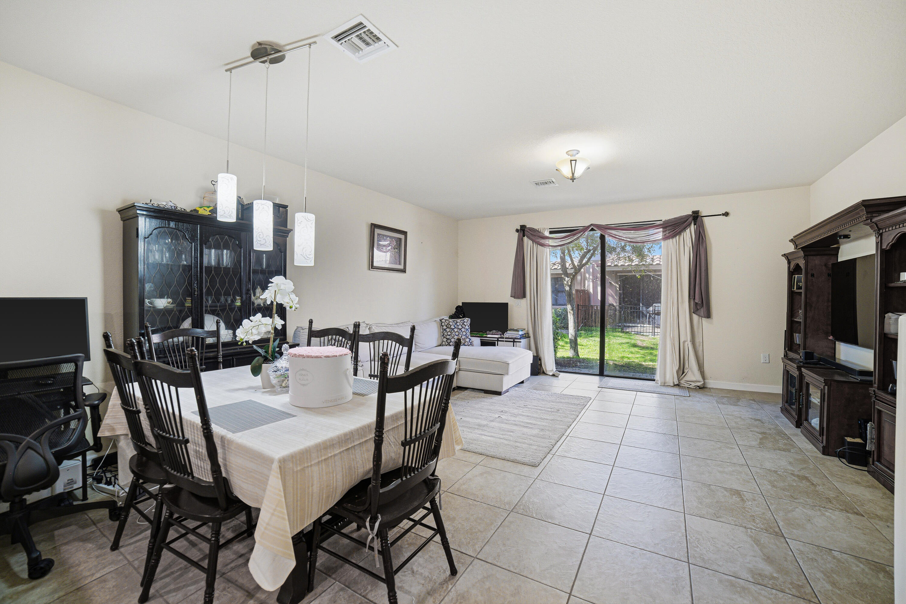 CHELSEA PLACE - Residential