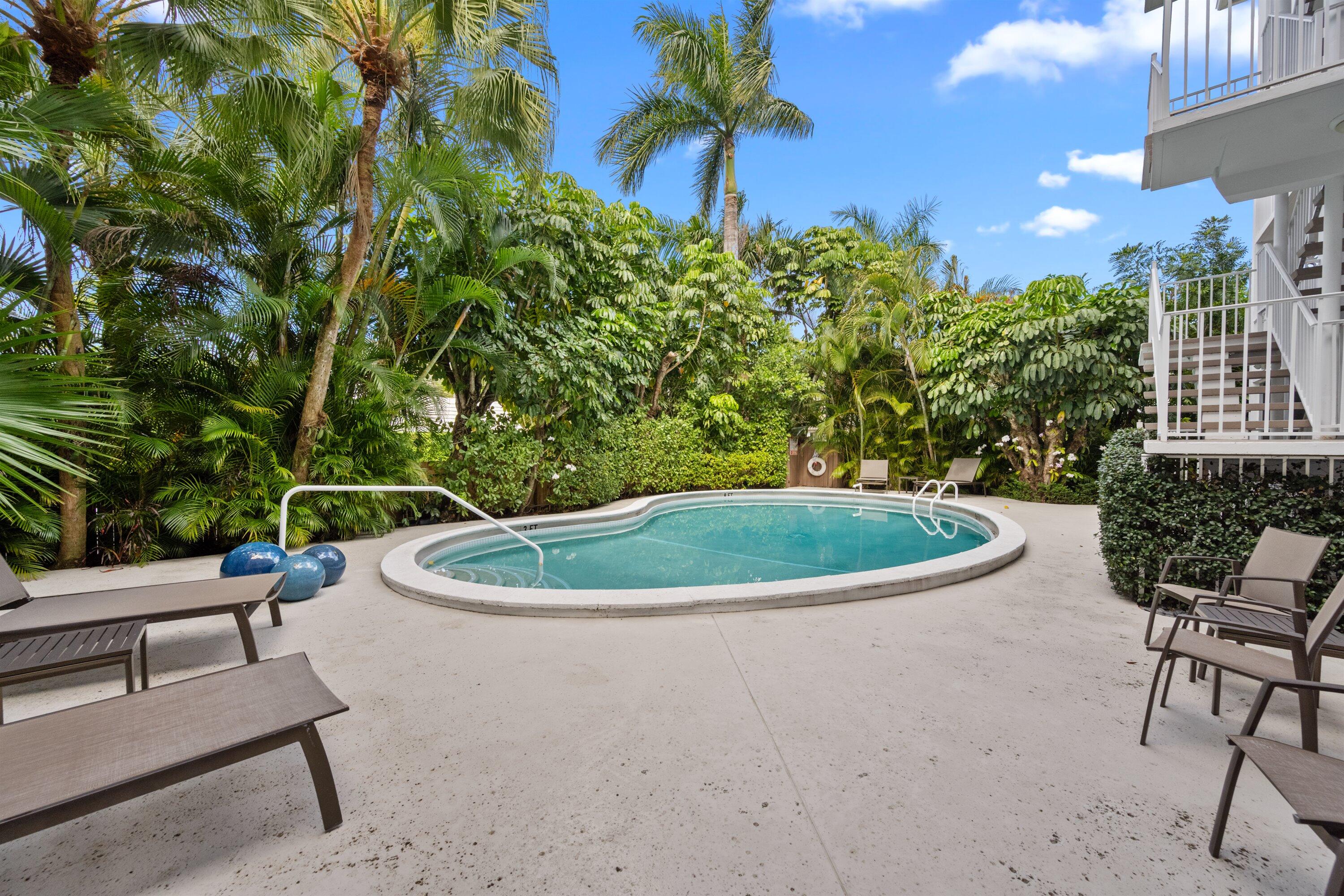 PERUVIAN TERRACE CONDO - Residential