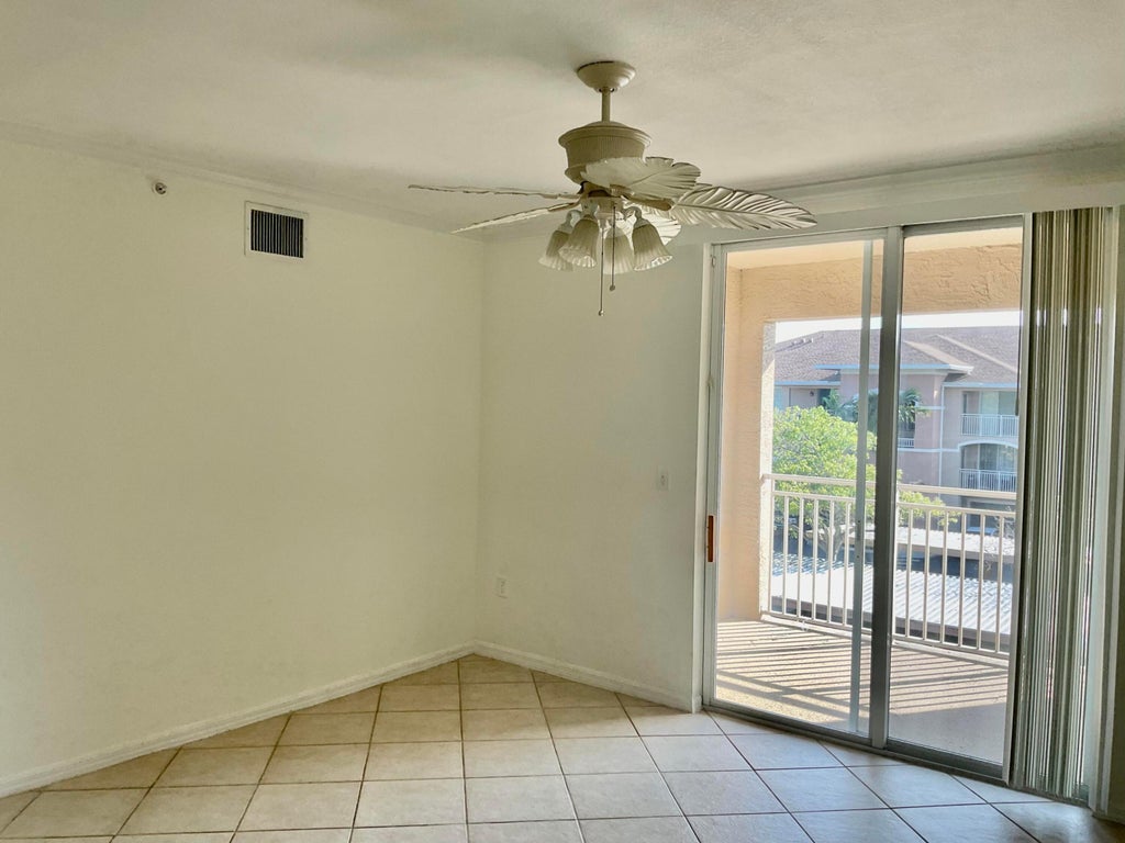 Photo of 6466 Emerald Dunes Drive #304, West Palm Beach, FL 33411 (MLS # R11071630)