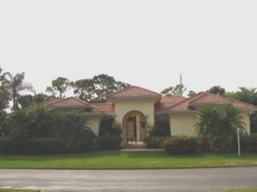 CHARMING MEDITERRANEAN COURT YARD STYLE HOME WITH GUEST HOUSE. PAVER POOL AND SPA,ELEVATED DOUBLE DOOR ENTRY WITH COLUMNS AND MARBLE INLAYS. 12 FOOT CEILINGS, CROWN MOLDINGS, AND TRAY CEILINGS IN MANY ROOMS. KITCHEN W/GRANITE COUNTERS, STAINLESS STEEL APPLIANCES, BAYED BREAKFAST AREA OPENS TO SPACIOUS FAMILY ROOM WITH BUILT-IN ET CENTER. TILED LIVING AREA, 4 BEDROOMS IN THE MAIN HOUSE, W/WOOD STYLE FLOORS IN ALL BEDROOMS. LARGE LAUNDRY ROOM WITH BUILT IN SINK & STORAGE CABINETS. SIDE ENTRY TWO CAR GARAGE. SPLIT BEDROOM FLOOR PLAN. MASTER SUITE WITH H/H CLOSETS, LUXURIOUS MASTER SUITE, H/H VANITIES, GRANITE COUNTERTOPS.  GUEST HOUSE FEATURES 1 FULL BATH & SMALL KITCHENETTE.