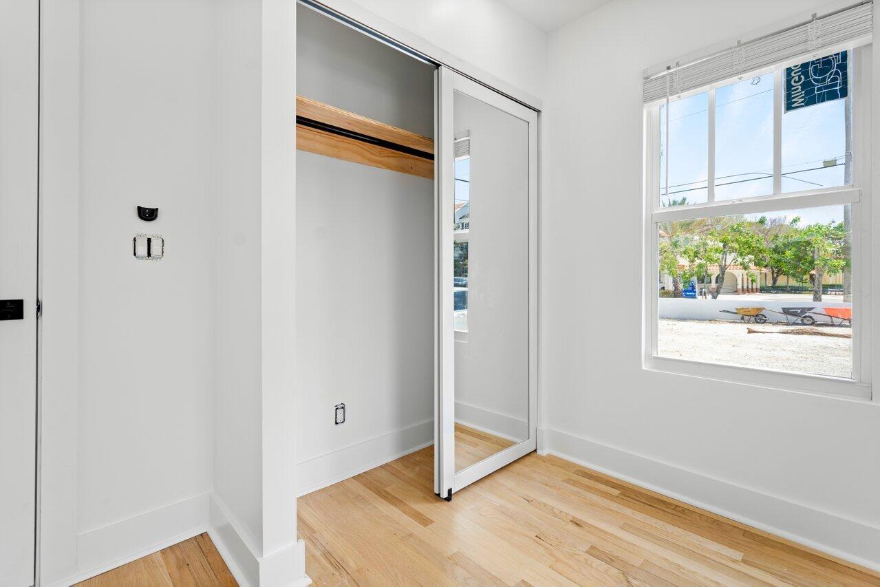 DEL IDA PARK - Residential Lease