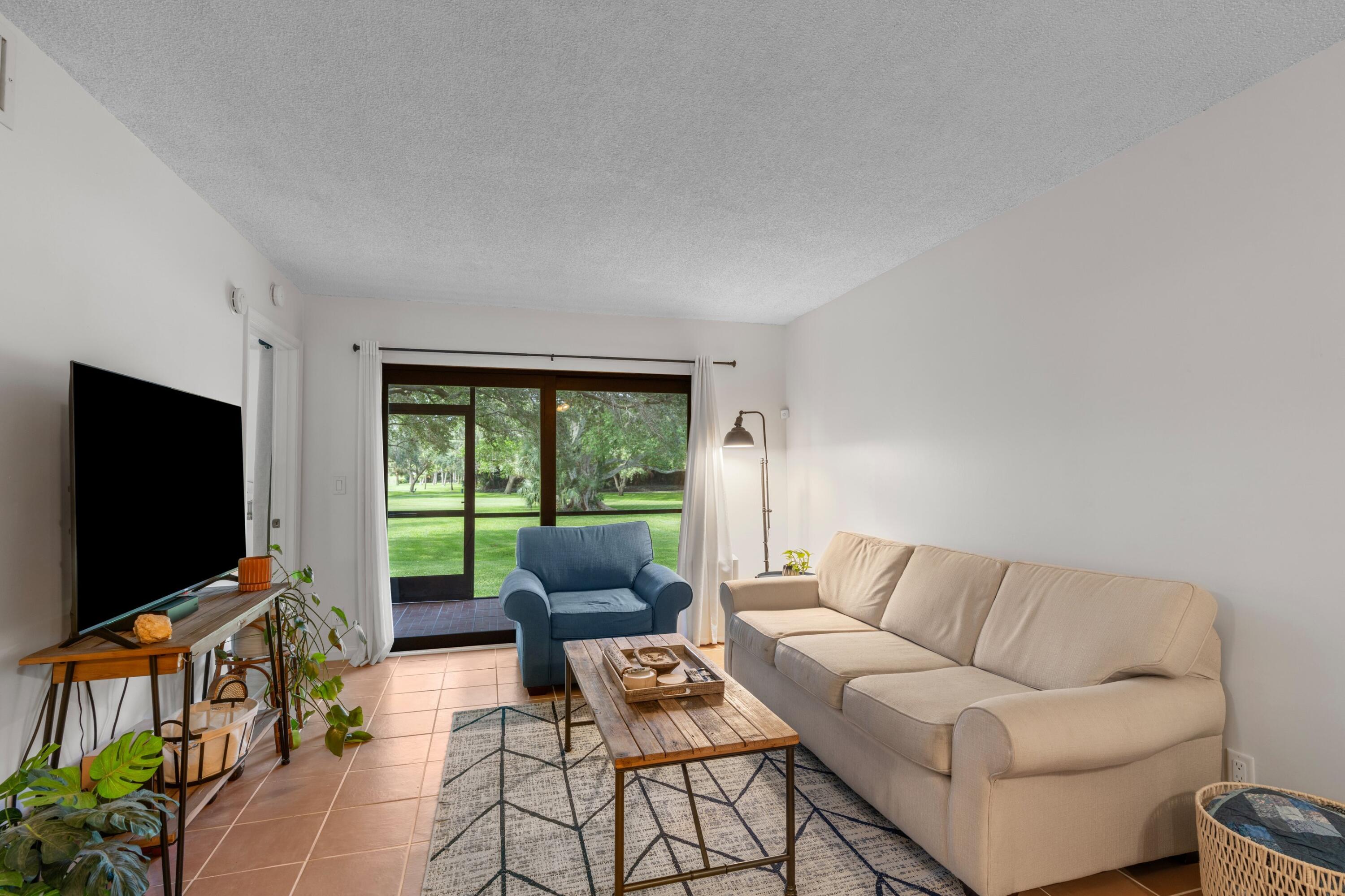 3300 Jaywood Terrace J116