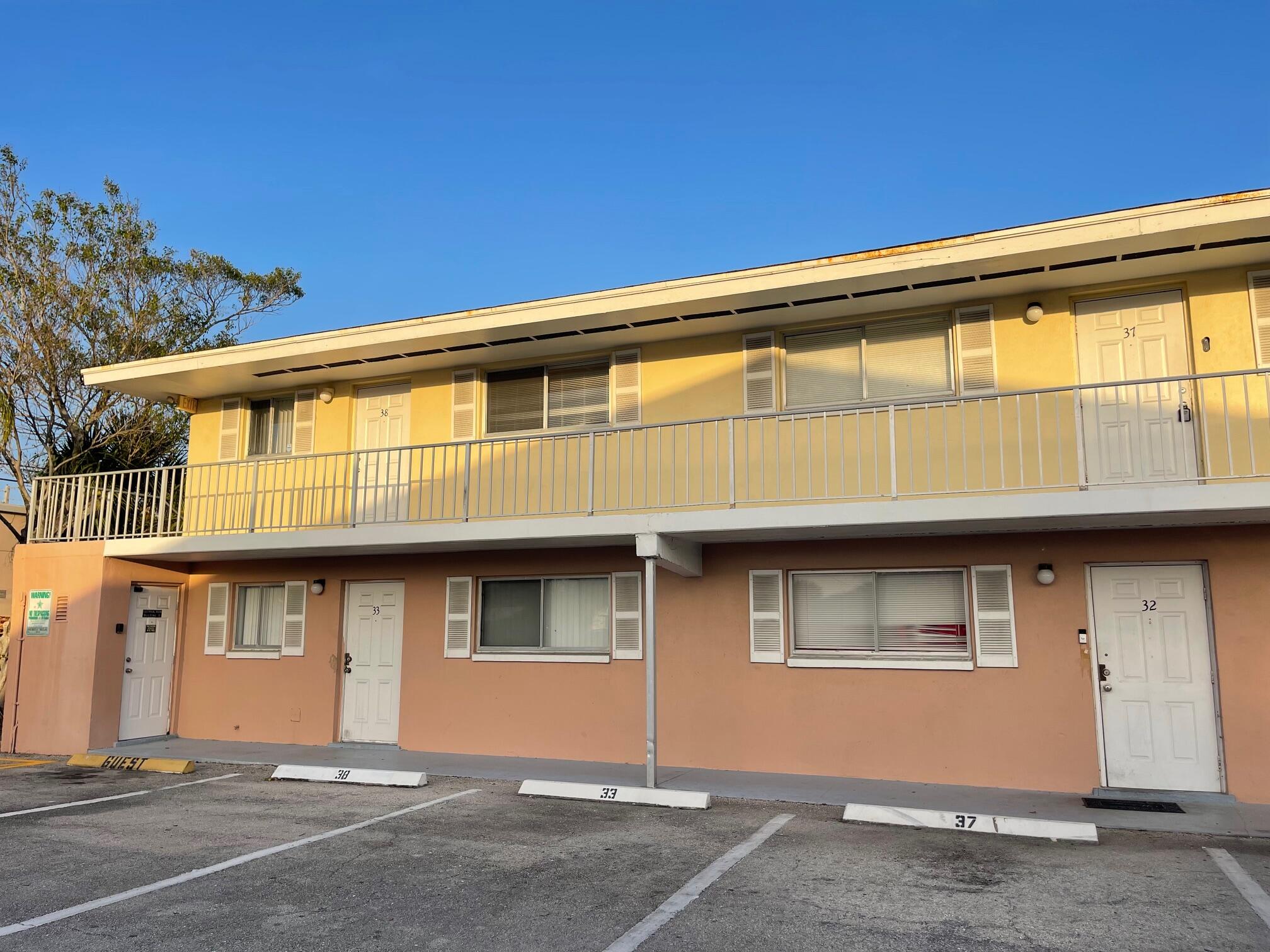 APARTMENTS AT TIMBERLAKE CONDO - Residential Lease