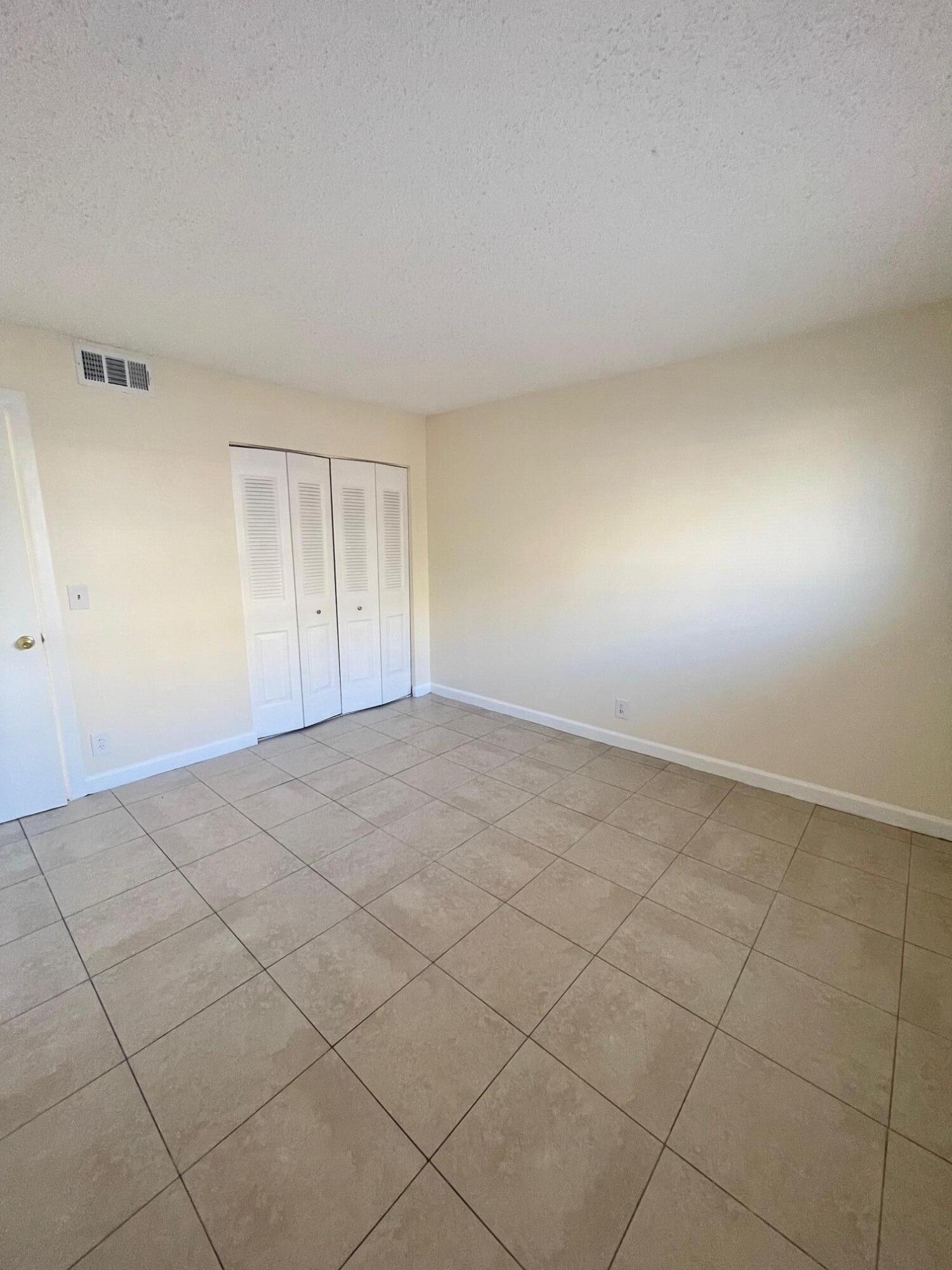 APARTMENTS AT TIMBERLAKE CONDO - Residential Lease