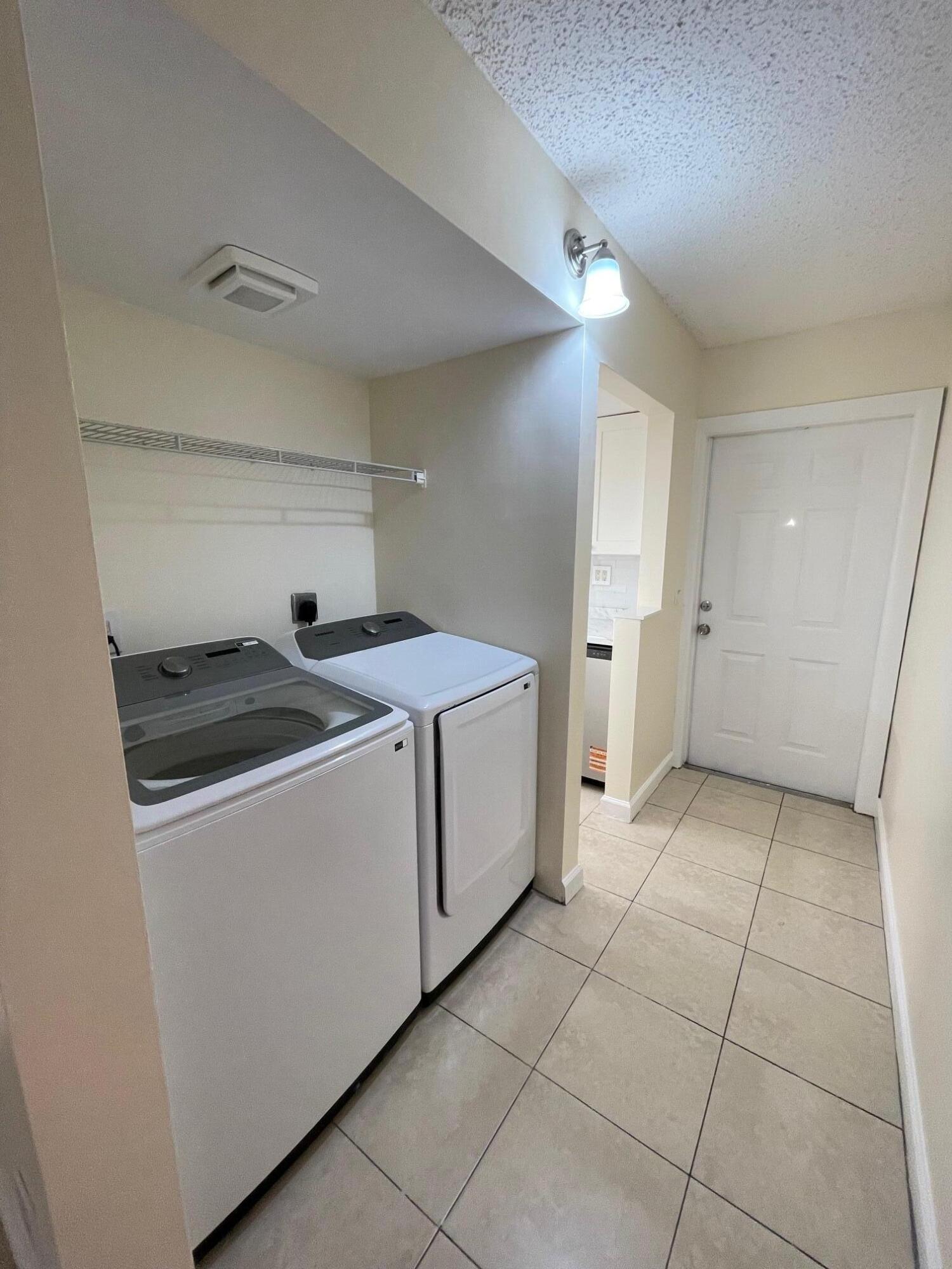 APARTMENTS AT TIMBERLAKE CONDO - Residential Lease