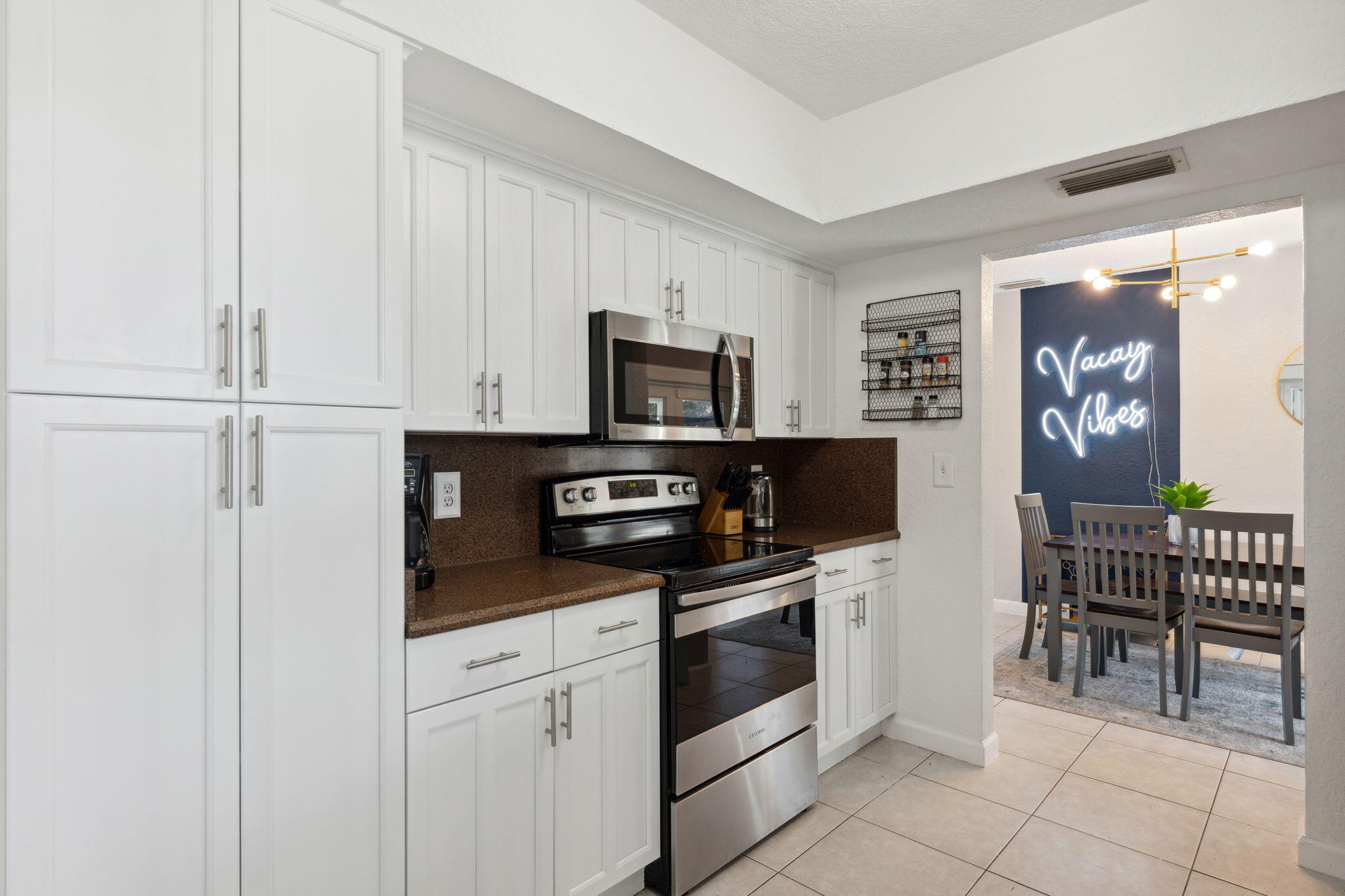 BONITA PARK - Residential Lease