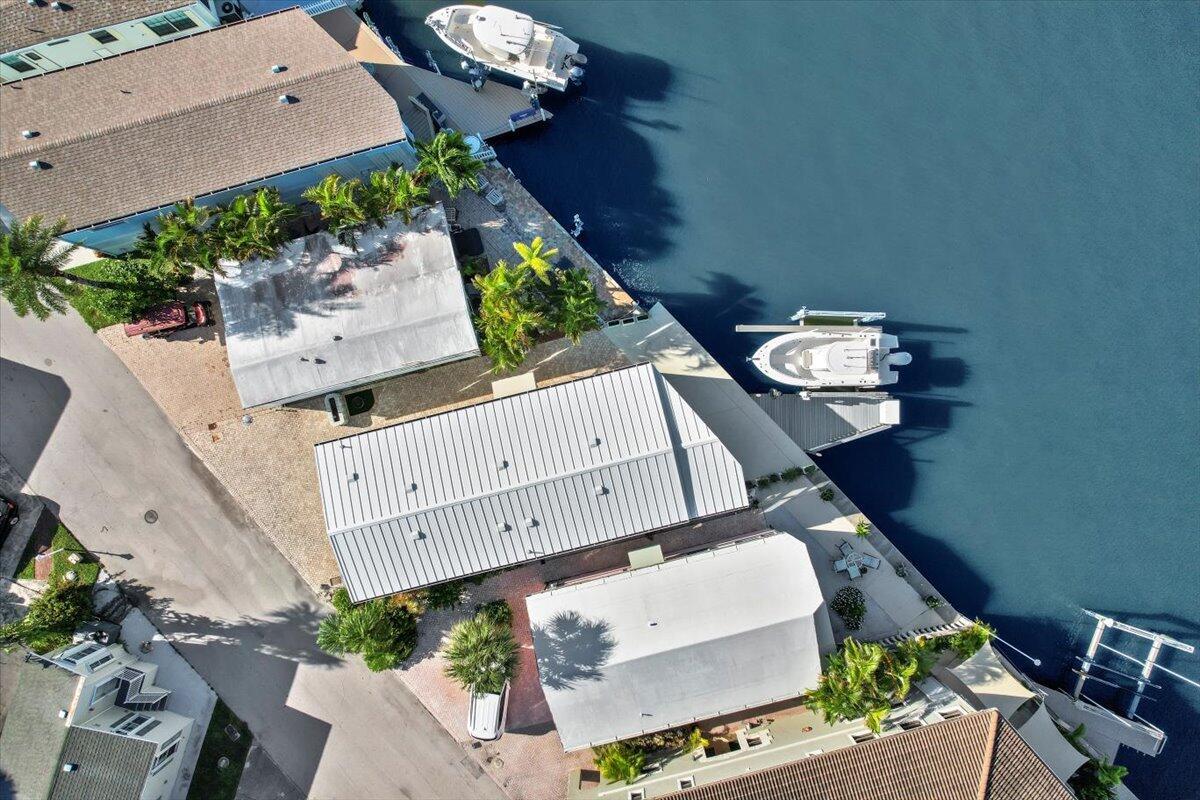 VENTURE OUT AT INDIAN RIV - Residential