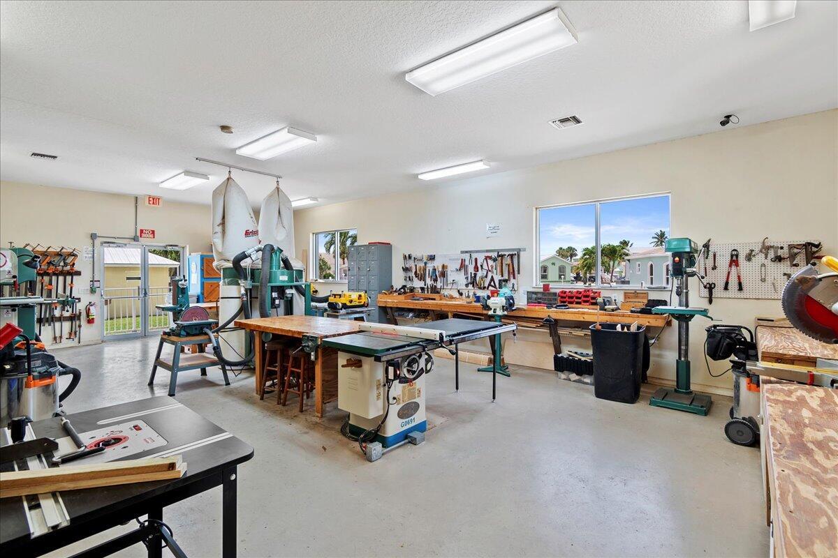 VENTURE OUT AT INDIAN RIV - Residential