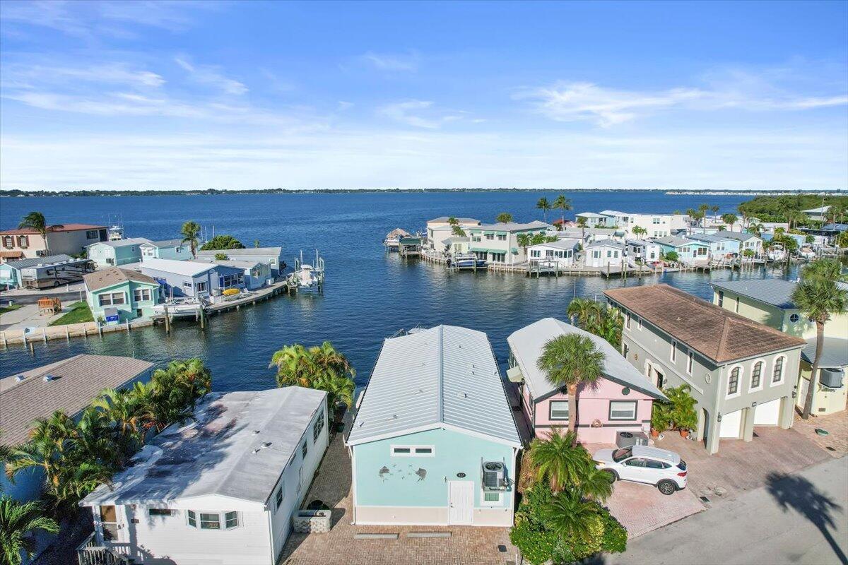 VENTURE OUT AT INDIAN RIV - Residential