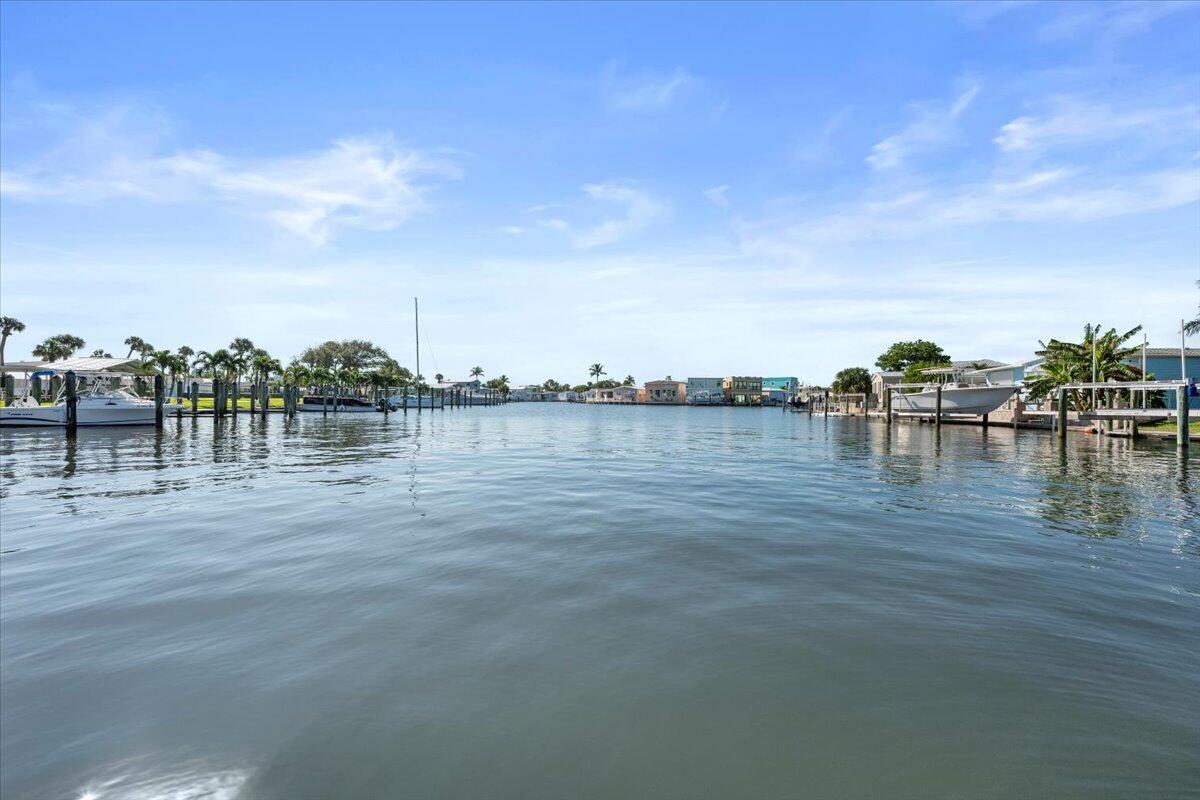 VENTURE OUT AT INDIAN RIV - Residential