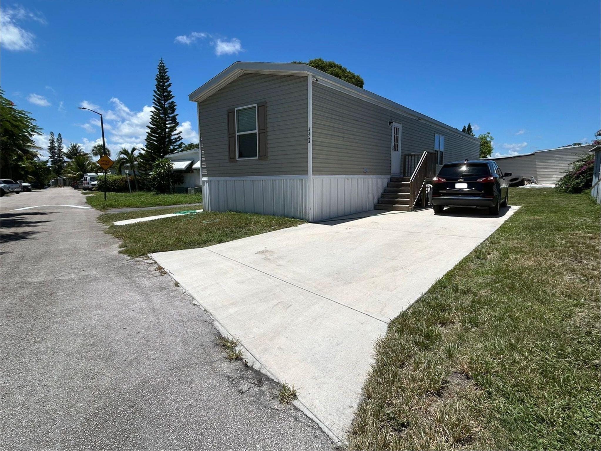 Beautiful 3Bed/2Bath Mobile Home in Lantana Cascade - All-Ages Community!. Discover comfort and convenience in this spacious and affordable home featuring 3 bedrooms and 2 bathrooms. Located in a vibrant all-ages community, you'll enjoy fantastic amenities such as a sparkling pool, soccer field, basketball court, and gym. Its open floor plan and prime location put you just minutes from schools, shopping, dining, and easy highway access. Don't miss this amazing opportunity--schedule your private tour today!