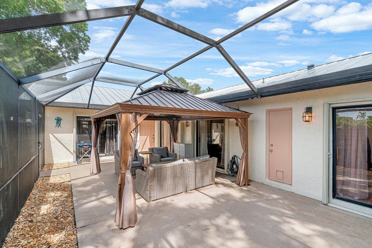 Properties 8912 Thumbwood Circle B