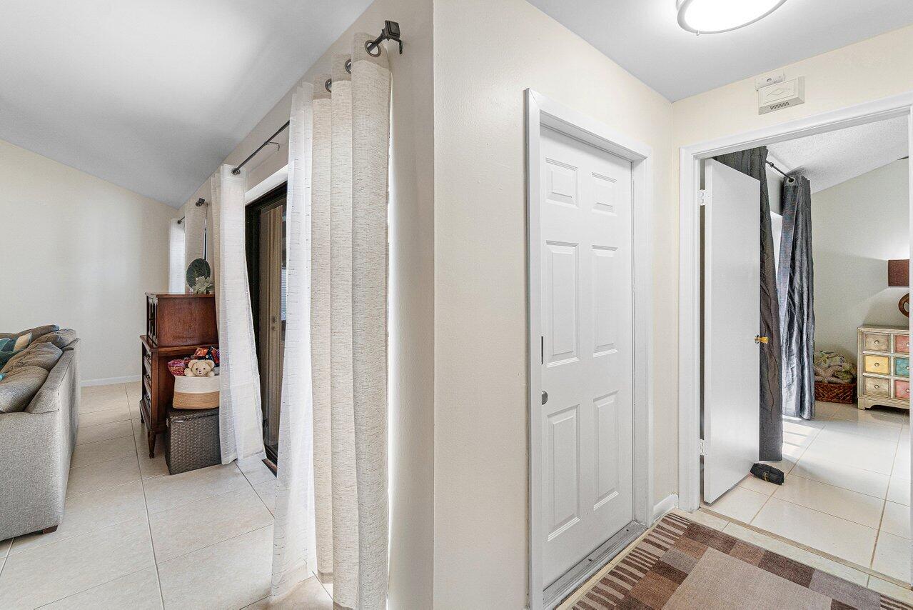 Properties 8912 Thumbwood Circle B