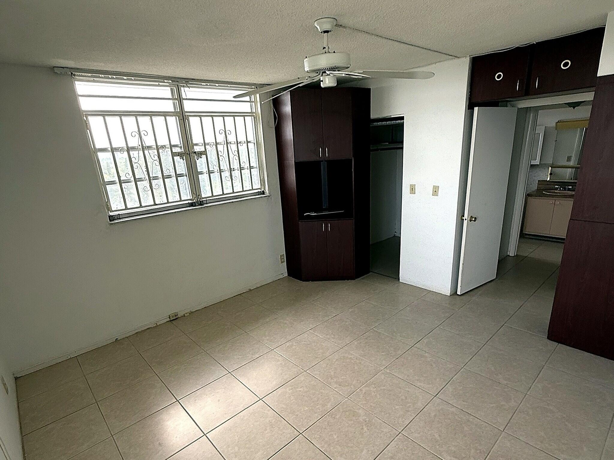 1401 NE Miami Gardens Drive 1096