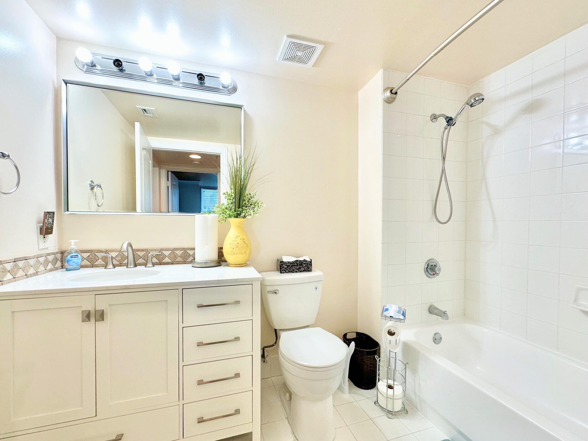 TIDES AT BRIDGESIDE SQUARE - Residential Lease