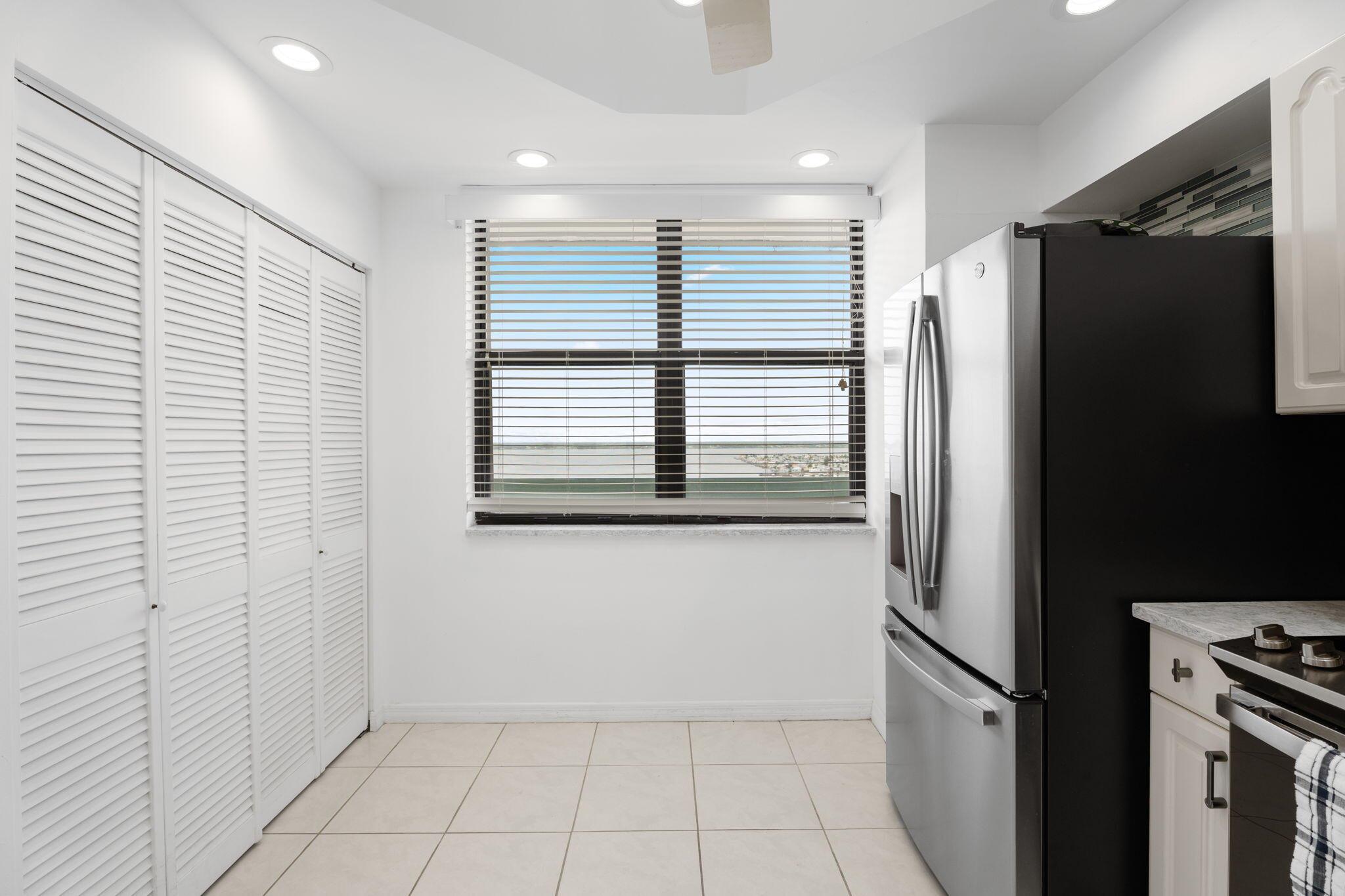 OCEANA OCEANFRONT CONDOMI - Residential Lease