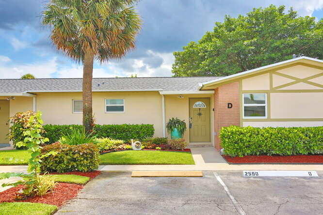 Photo of 2590 Barkley Drive E #D, West Palm Beach, FL 33415 (MLS # R11024275)