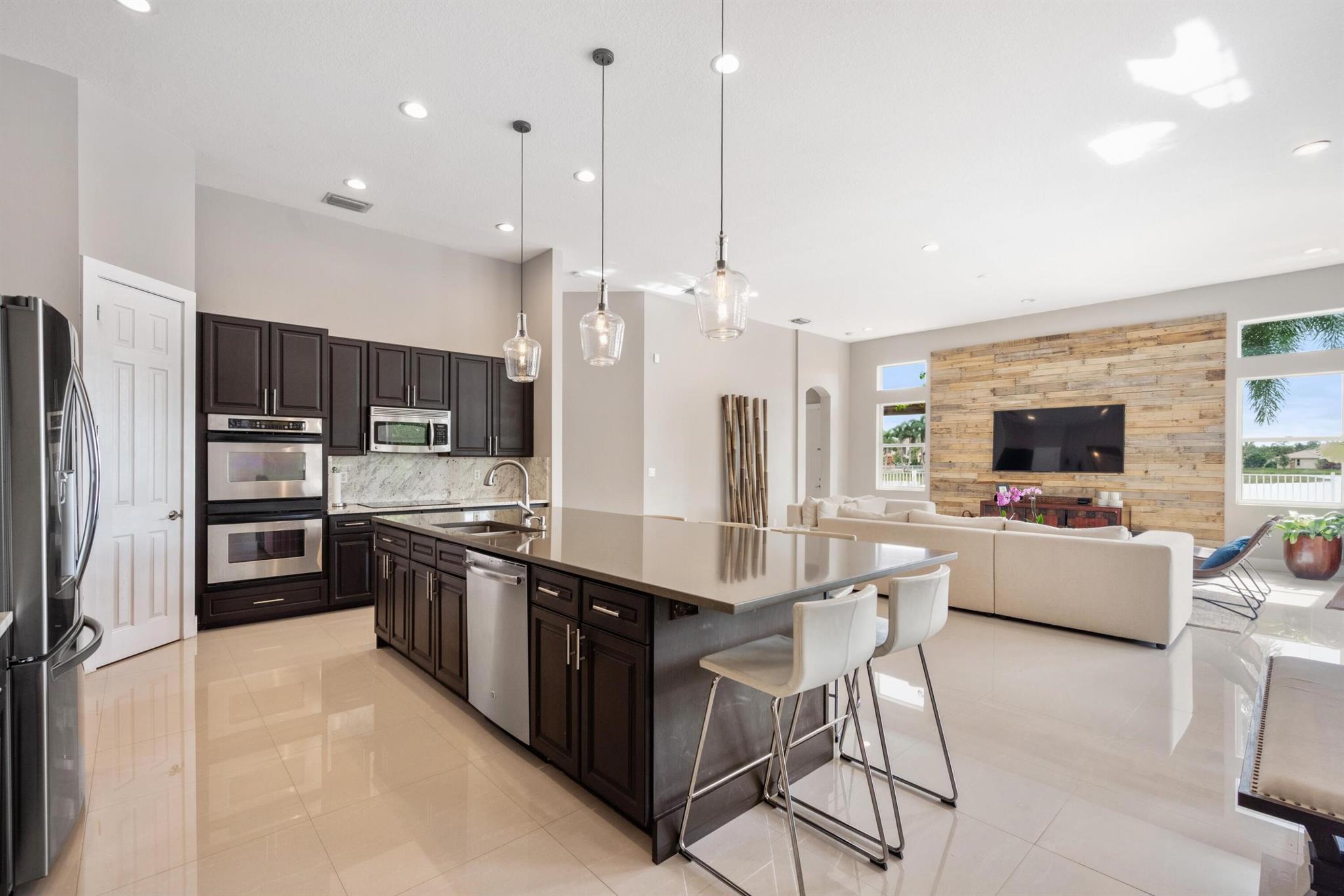 Grande Bay States - Residential Lease