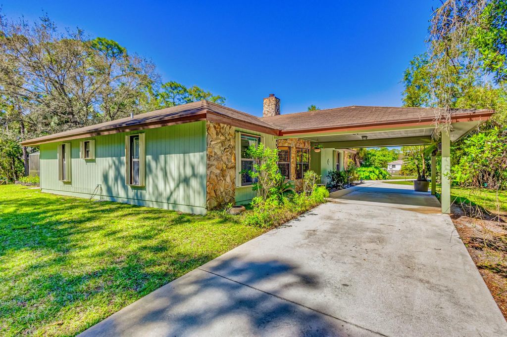 Photo of 15269 115th Avenue N, Jupiter, FL 33478 (MLS # R10962006)