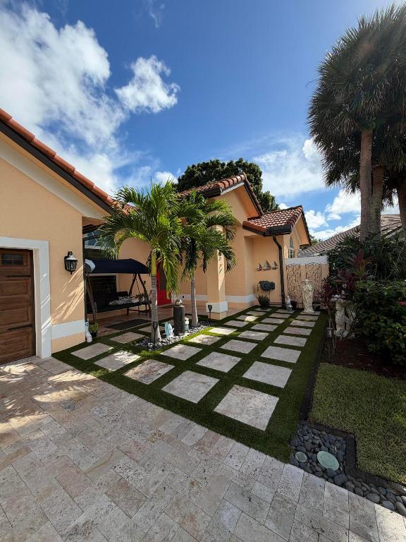 CYPRESS HOLLOW - Residential