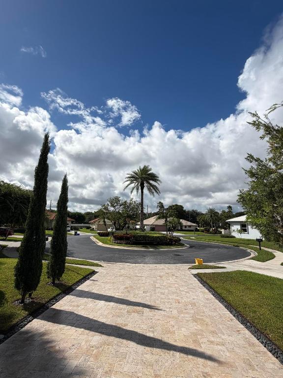 CYPRESS HOLLOW - Residential