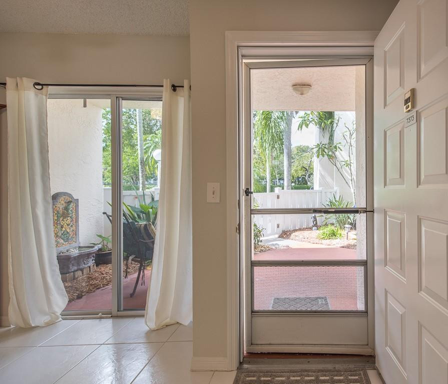 DEVON I CONDO - Residential