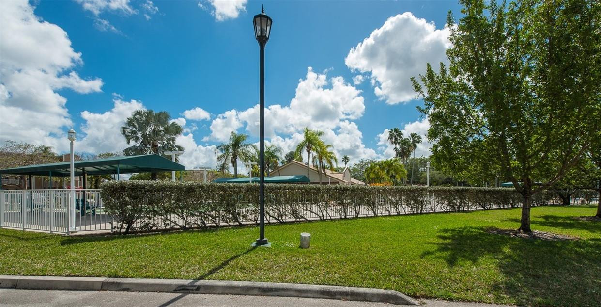 DEVON I CONDO - Residential