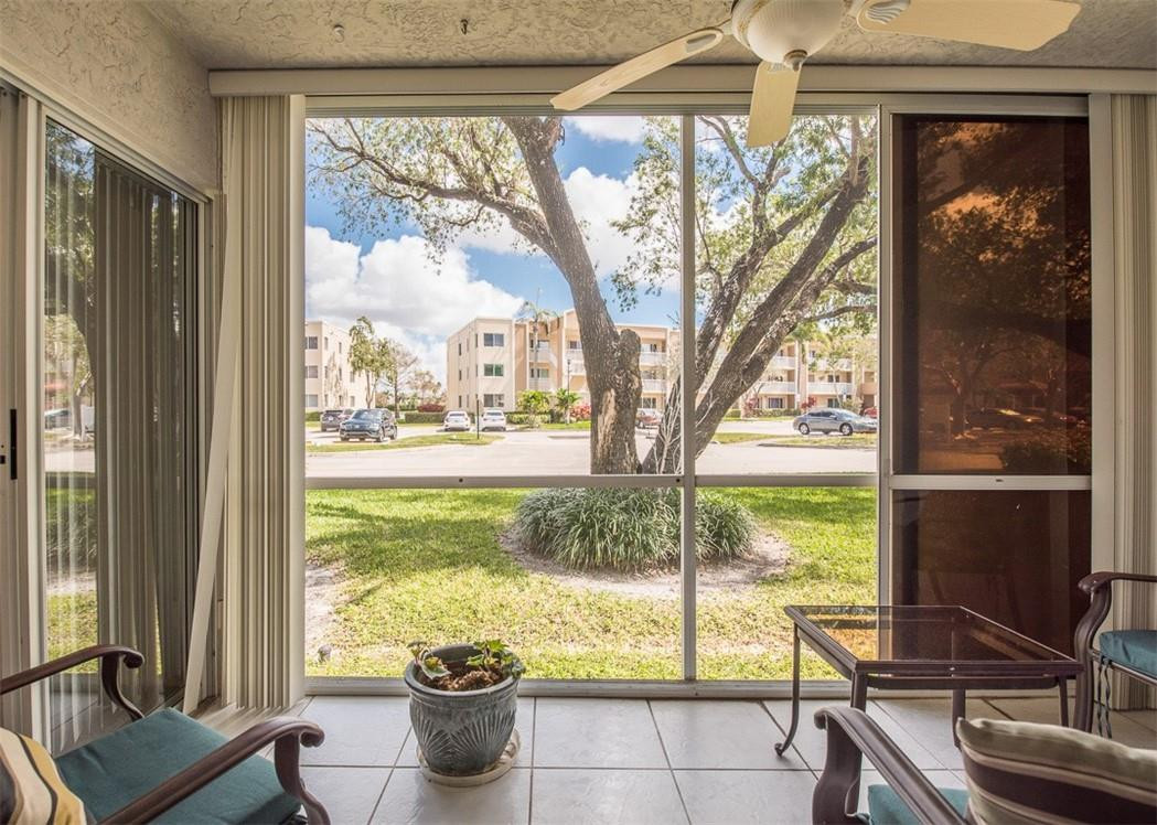 DEVON I CONDO - Residential