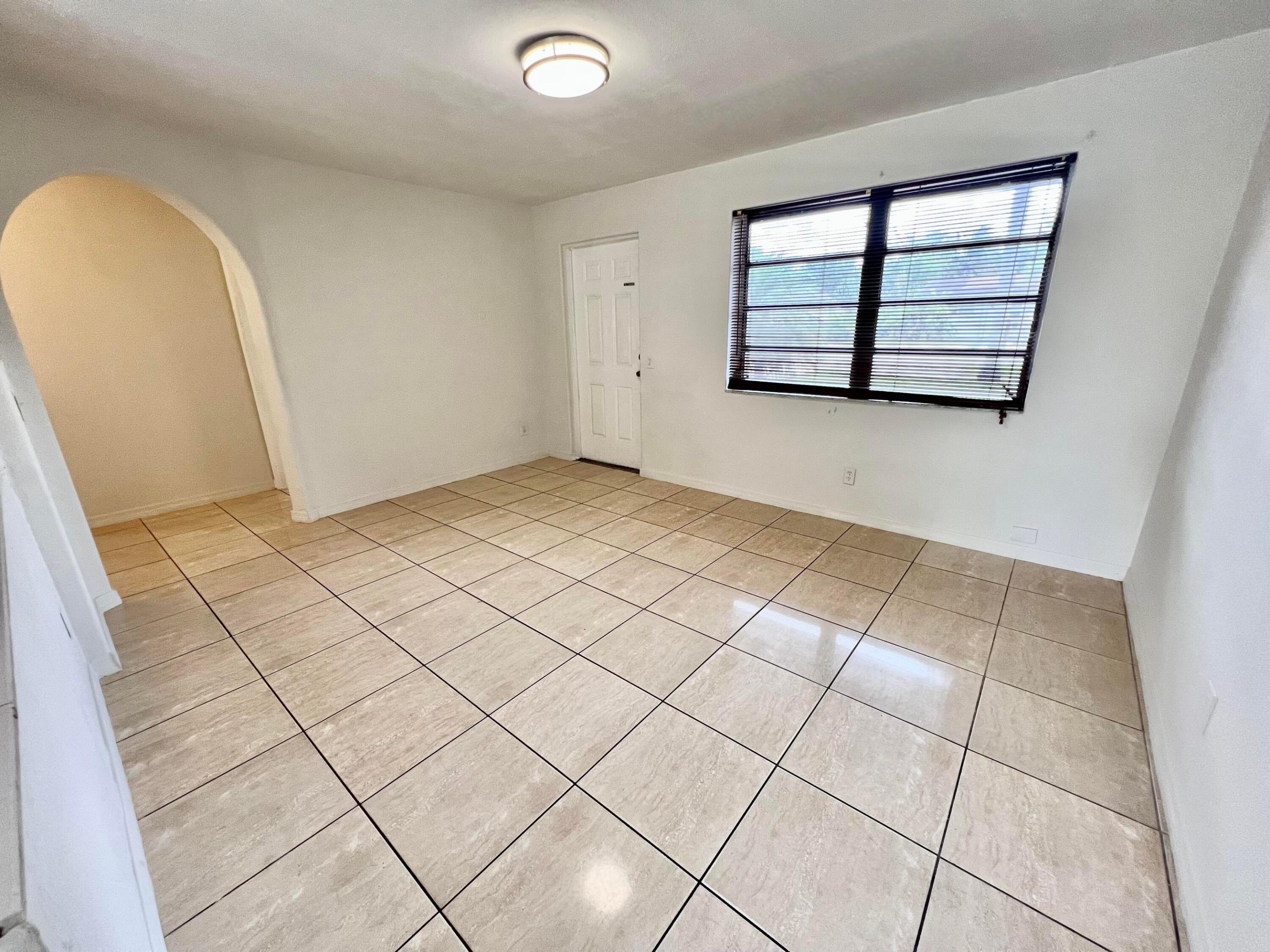 BEVERLY PARK - Residential Lease