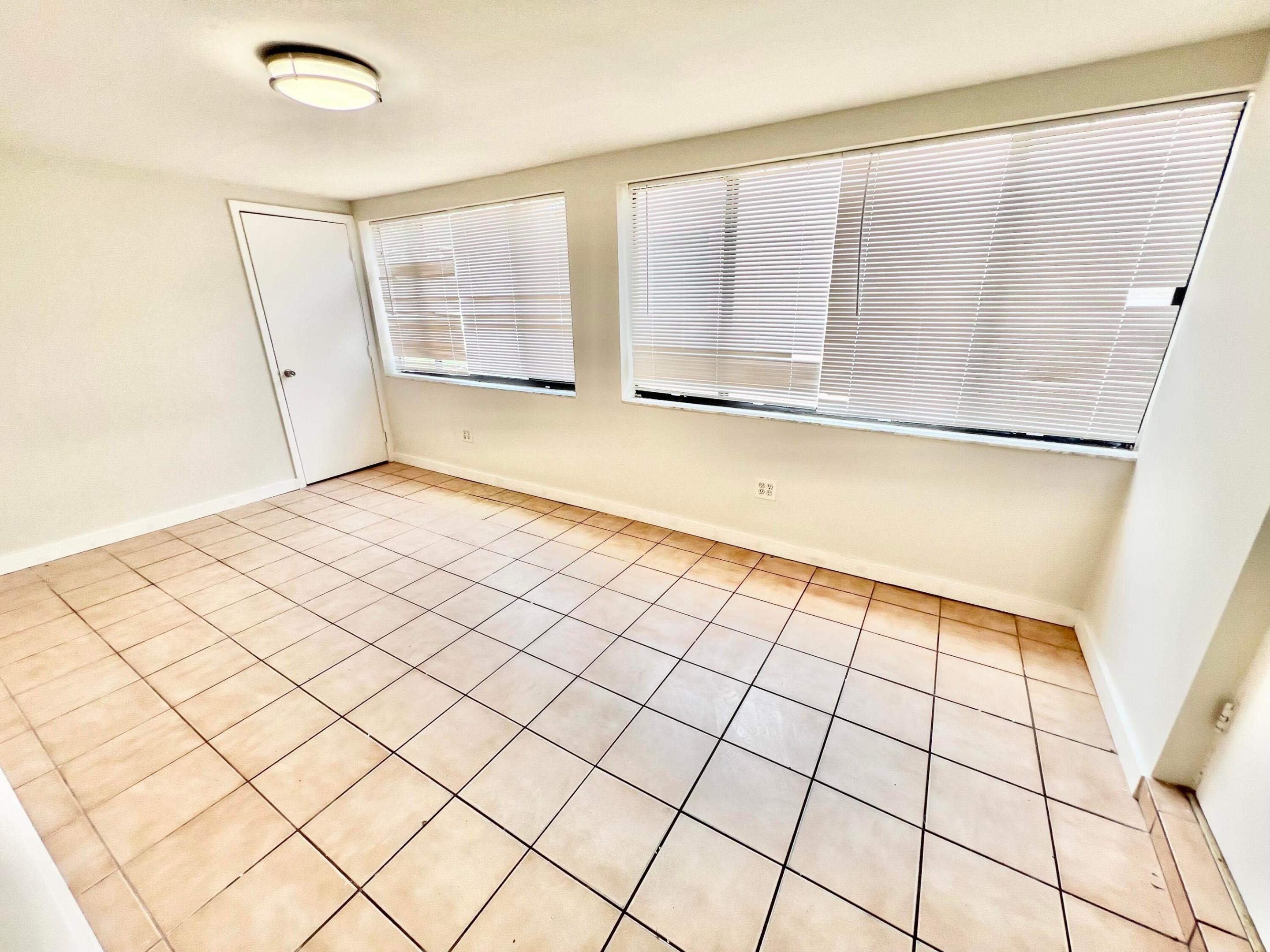 BEVERLY PARK - Residential Lease
