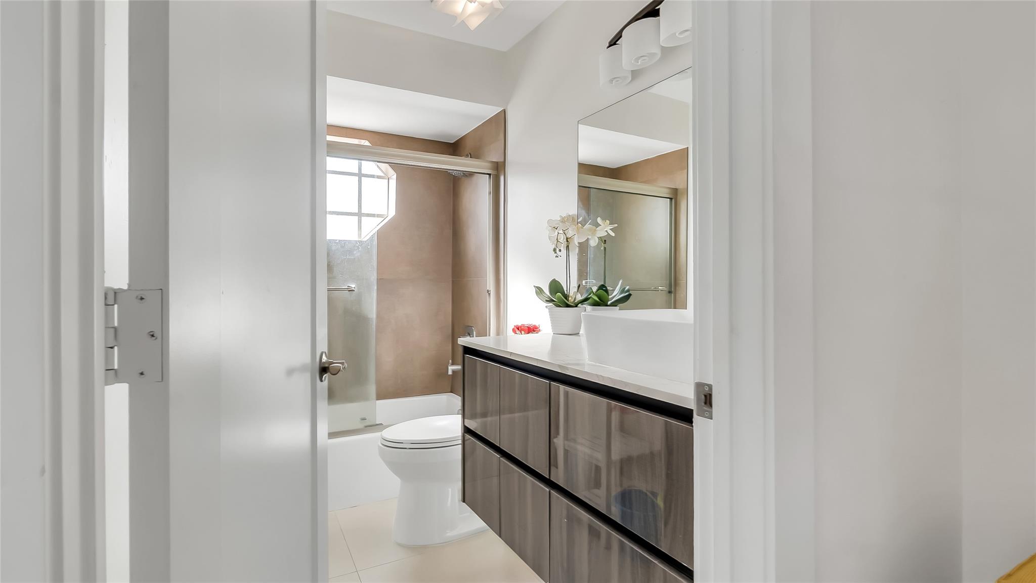 PIPERS GLEN A-3 - Residential