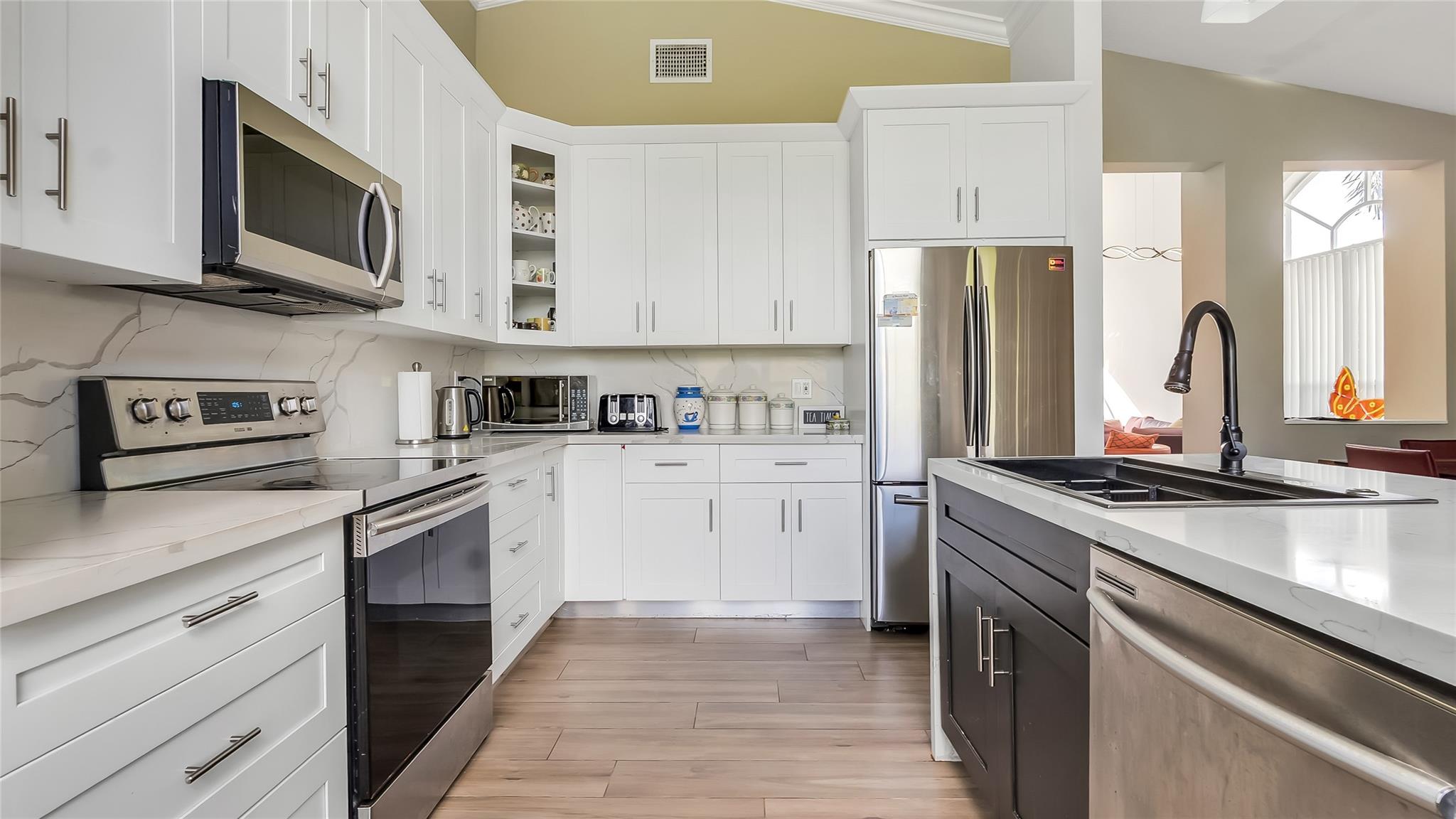 PIPERS GLEN A-3 - Residential