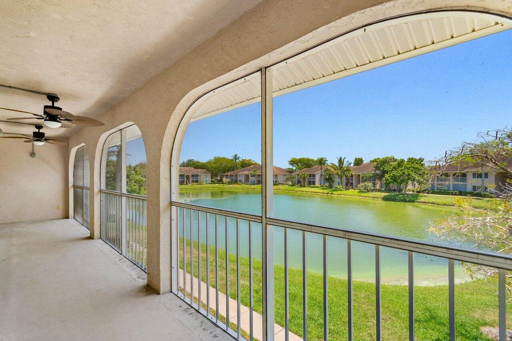 Photo of 13770 ONEIDA Drive #D2, Delray Beach, FL 33446 (MLS # B26069655)