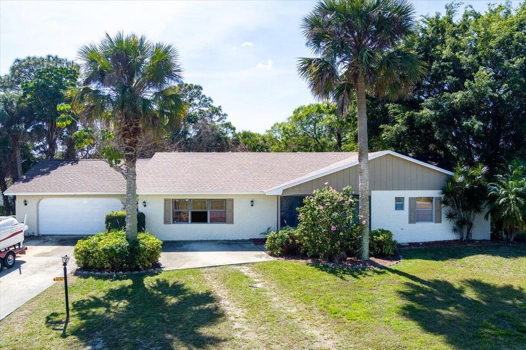 Photo of 2002 SW Hobby Court, Port St Lucie, FL 34953 (MLS # R10870356)